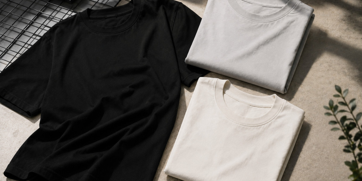 From Creative Fashion to Music Culture: Building a Strong Streetwear Look