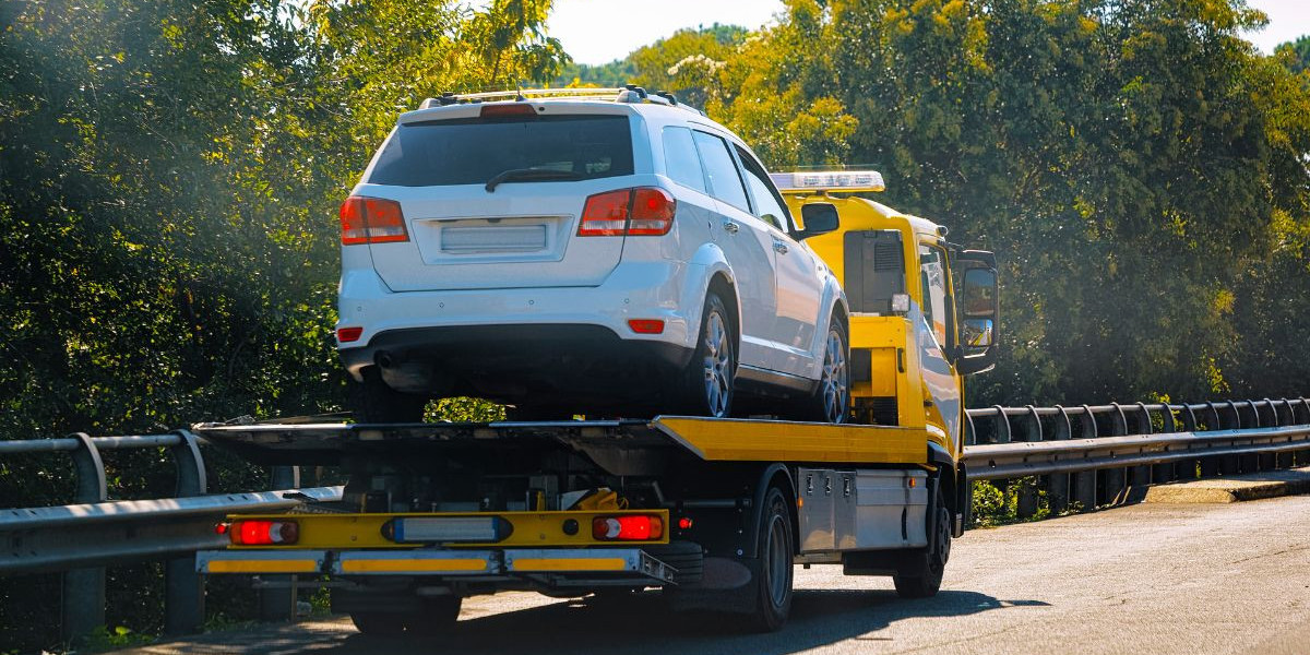 What Are The Key Benefits Of Hiring A Local Towing Company?