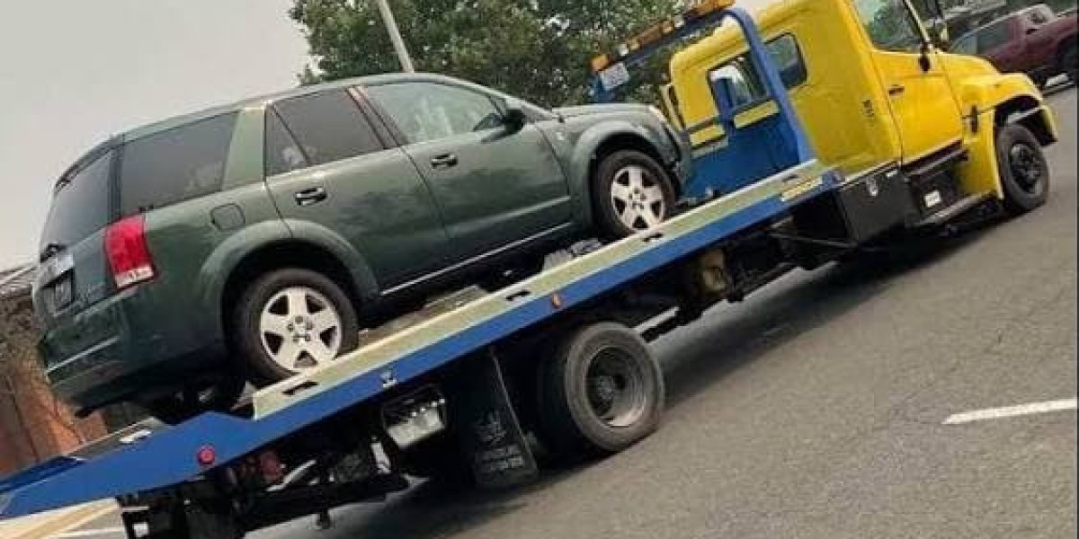 Towing Services Kalamazoo, MI: What Drivers Should Know Before a Roadside Emergency