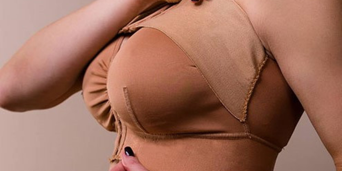 تصغير الثدي في الرياض: أهم الفوائد الصحية والتجميلية للمرأة